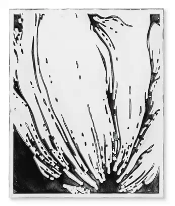 Black & White Metal Wall Art -