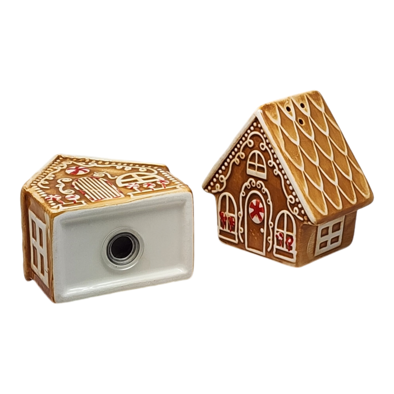 Ceramic Gingerbread House - Salt and Pepper Set